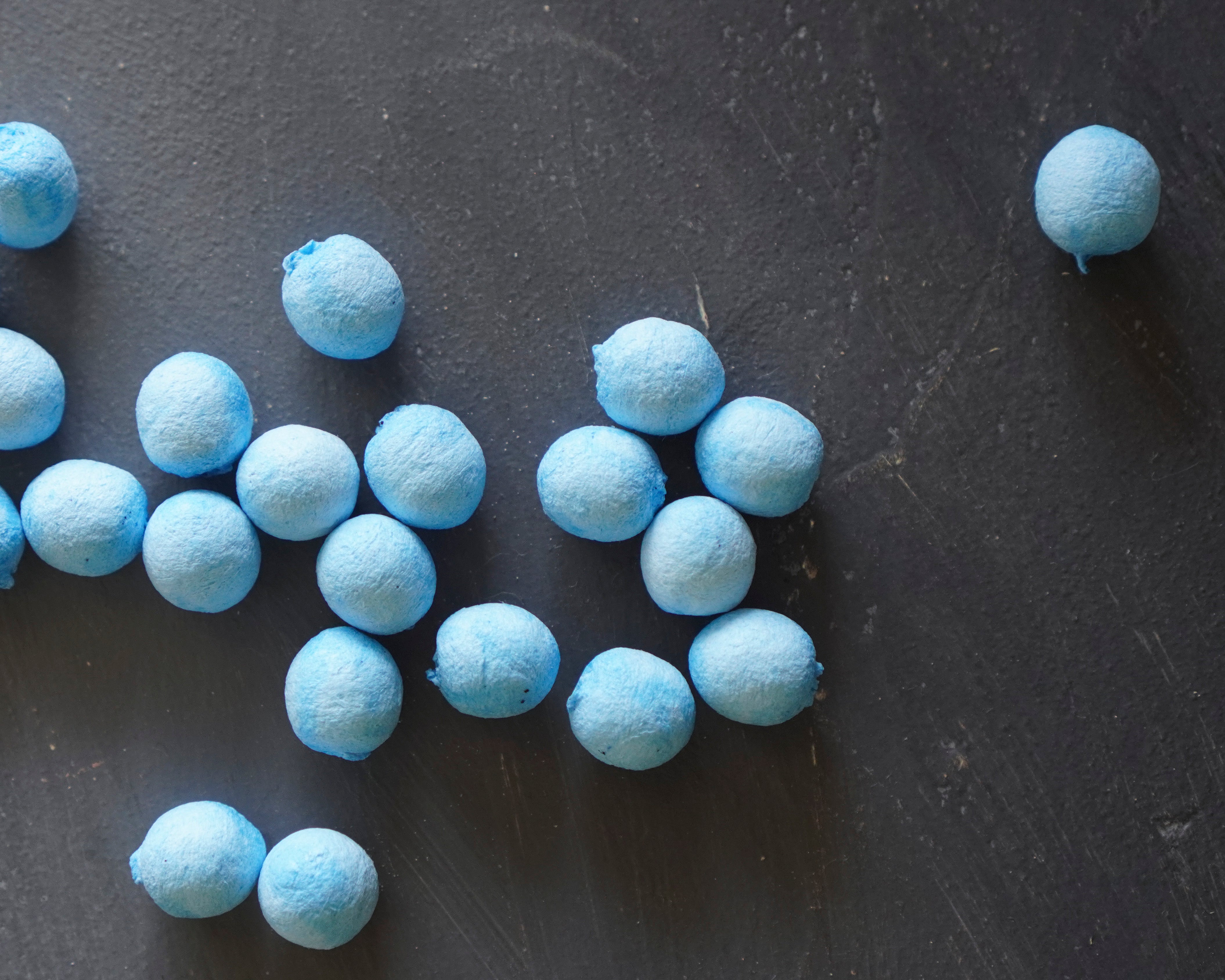 Elf Feet - Blue Tinted Spun Cotton Eggs 12x10mm, 24 Pcs.