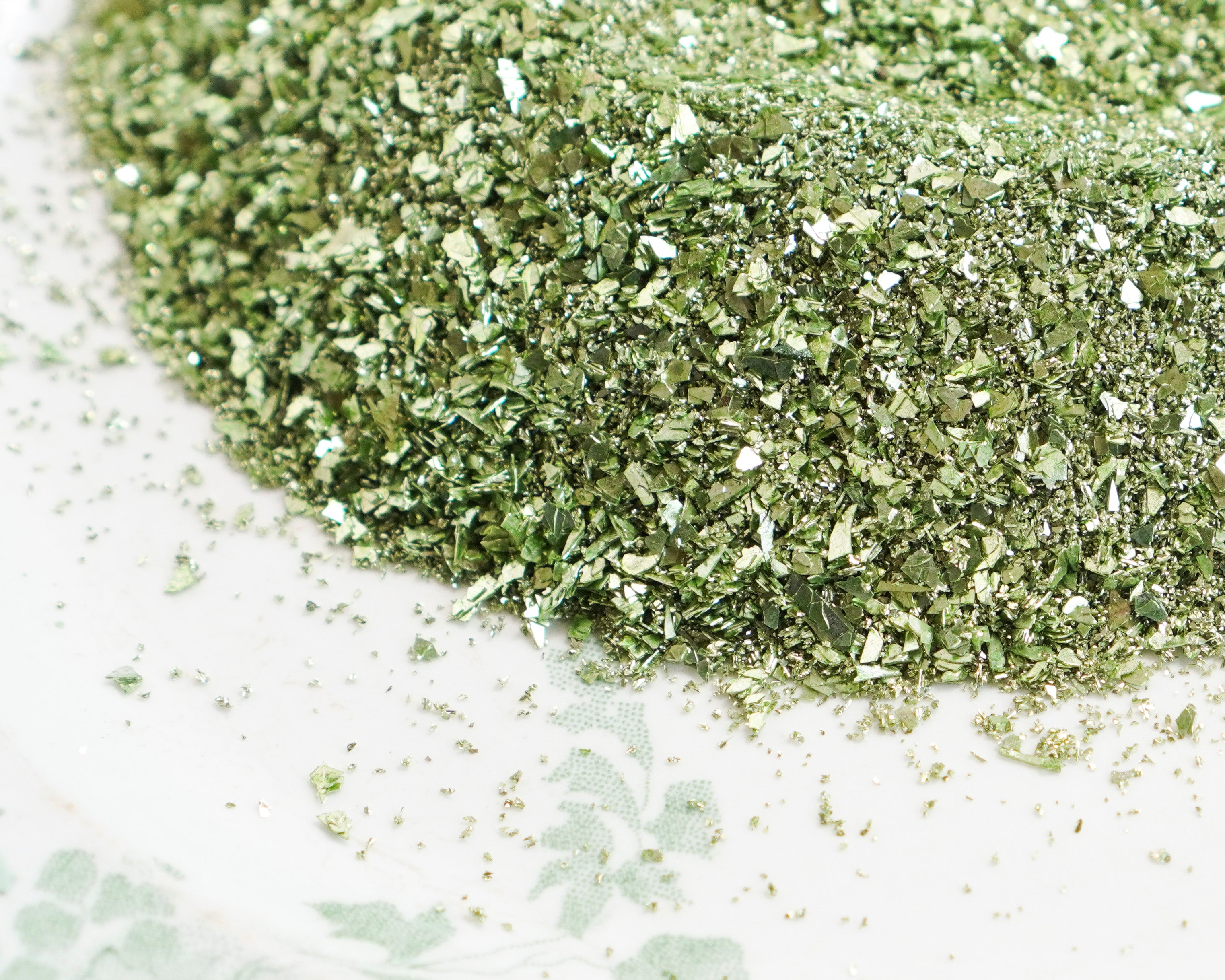German Glass Glitter - Mixed Grain, Fresh Green