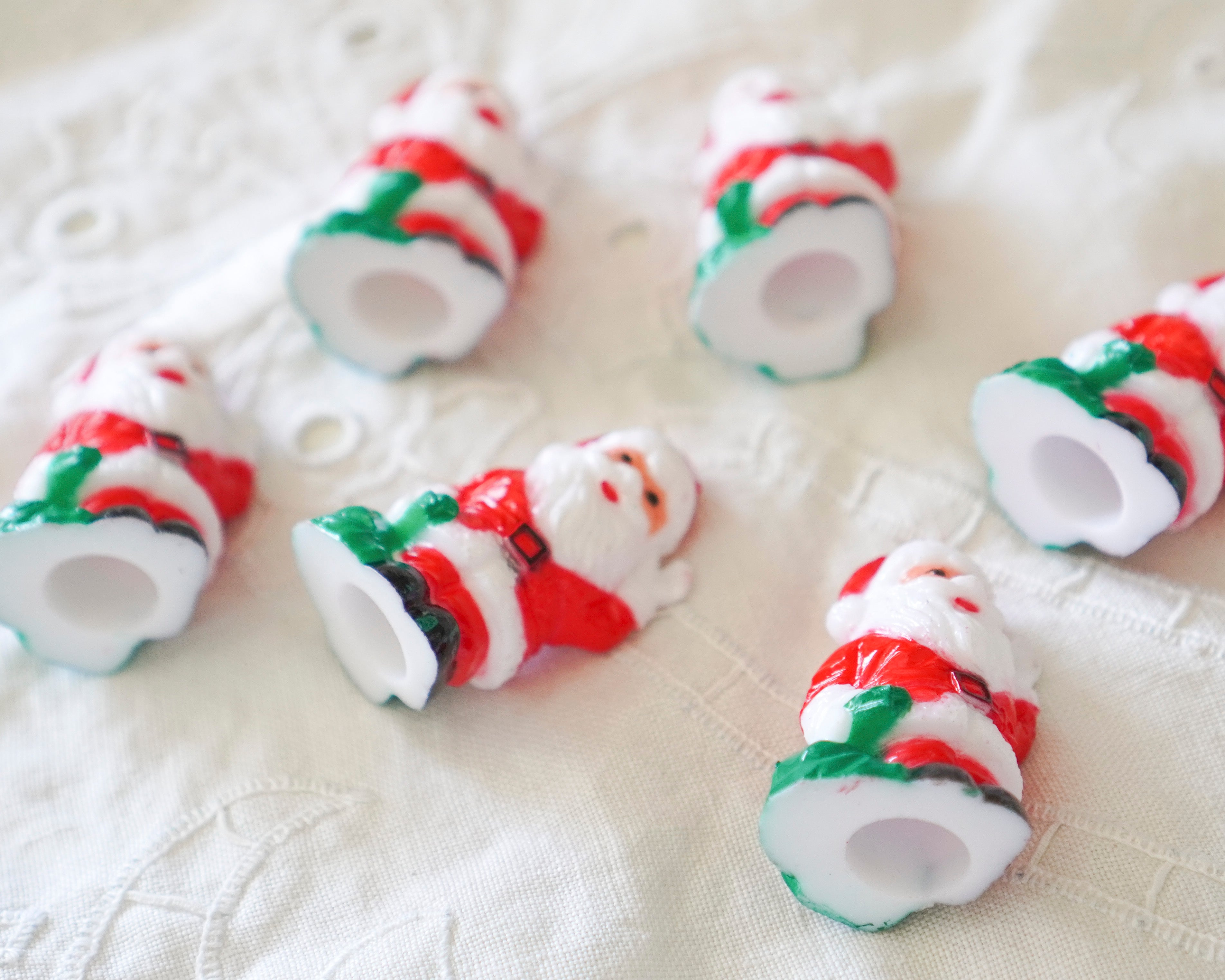 Kitschy Santa Claus - 1.75" Hard Plastic Figurines, 6 Pcs.