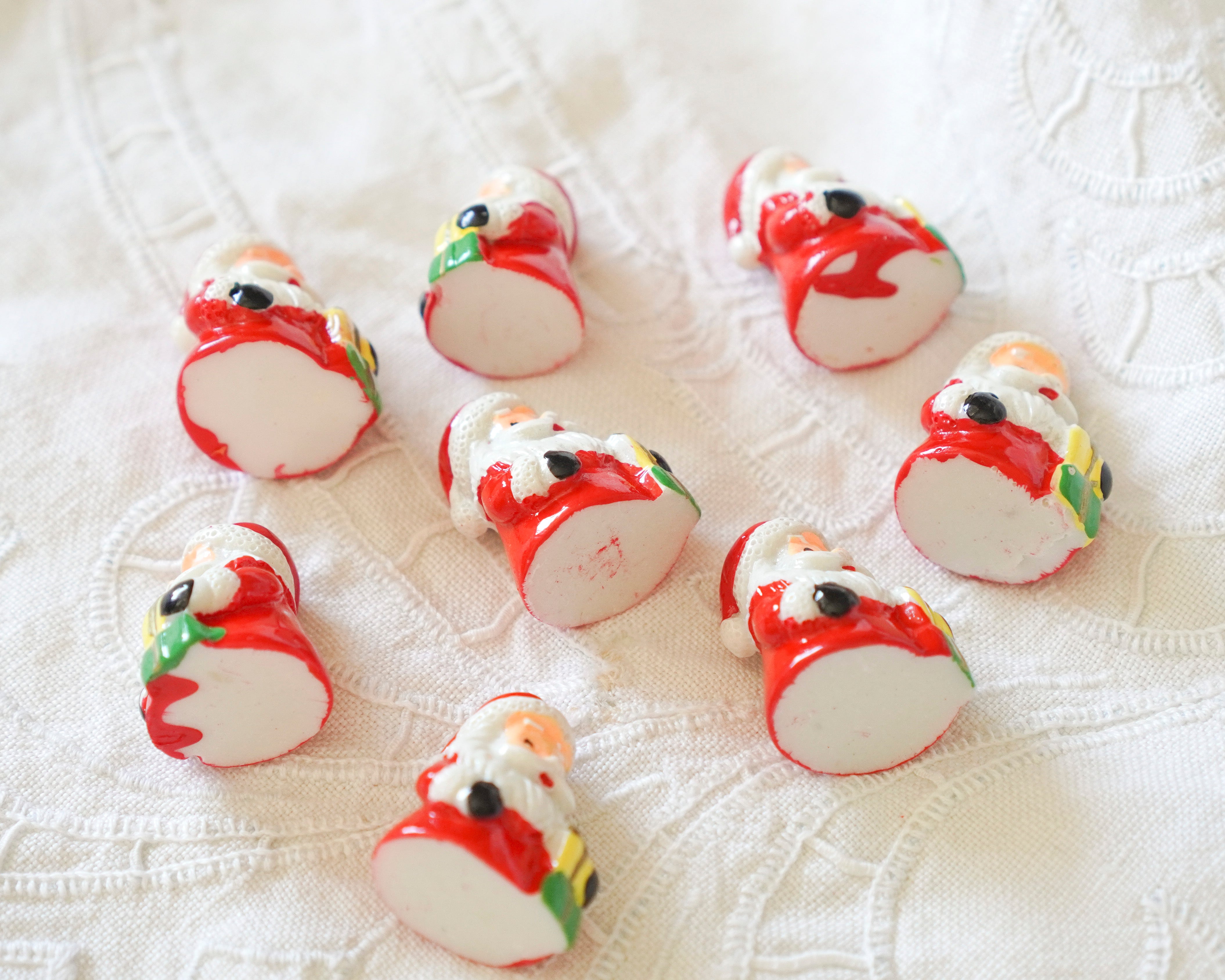 Santa Heads -  Christmas Miniature Half-Figures, 8 Pcs.