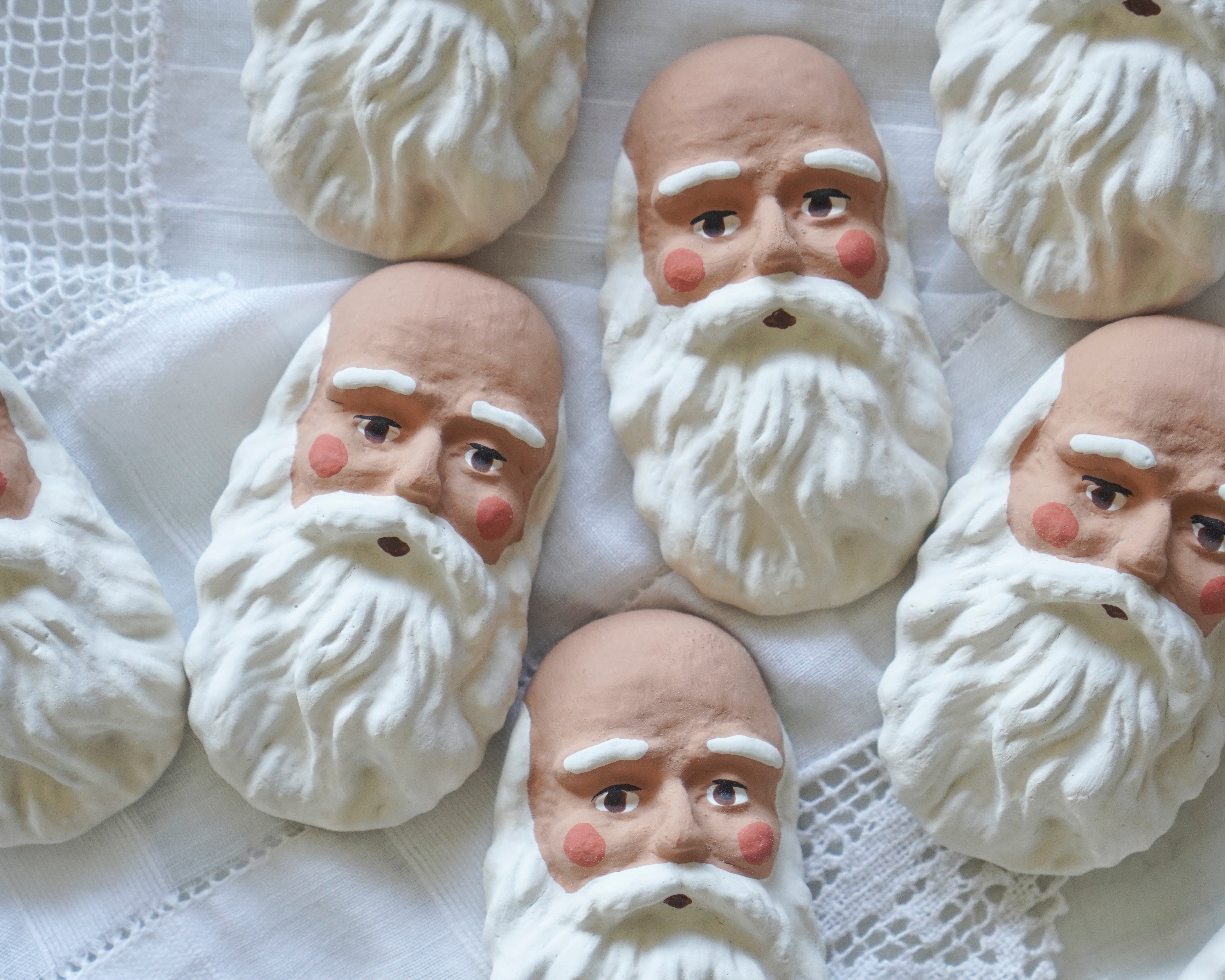 Old Fashioned Santa Face, 2" Brown, 1 Piece