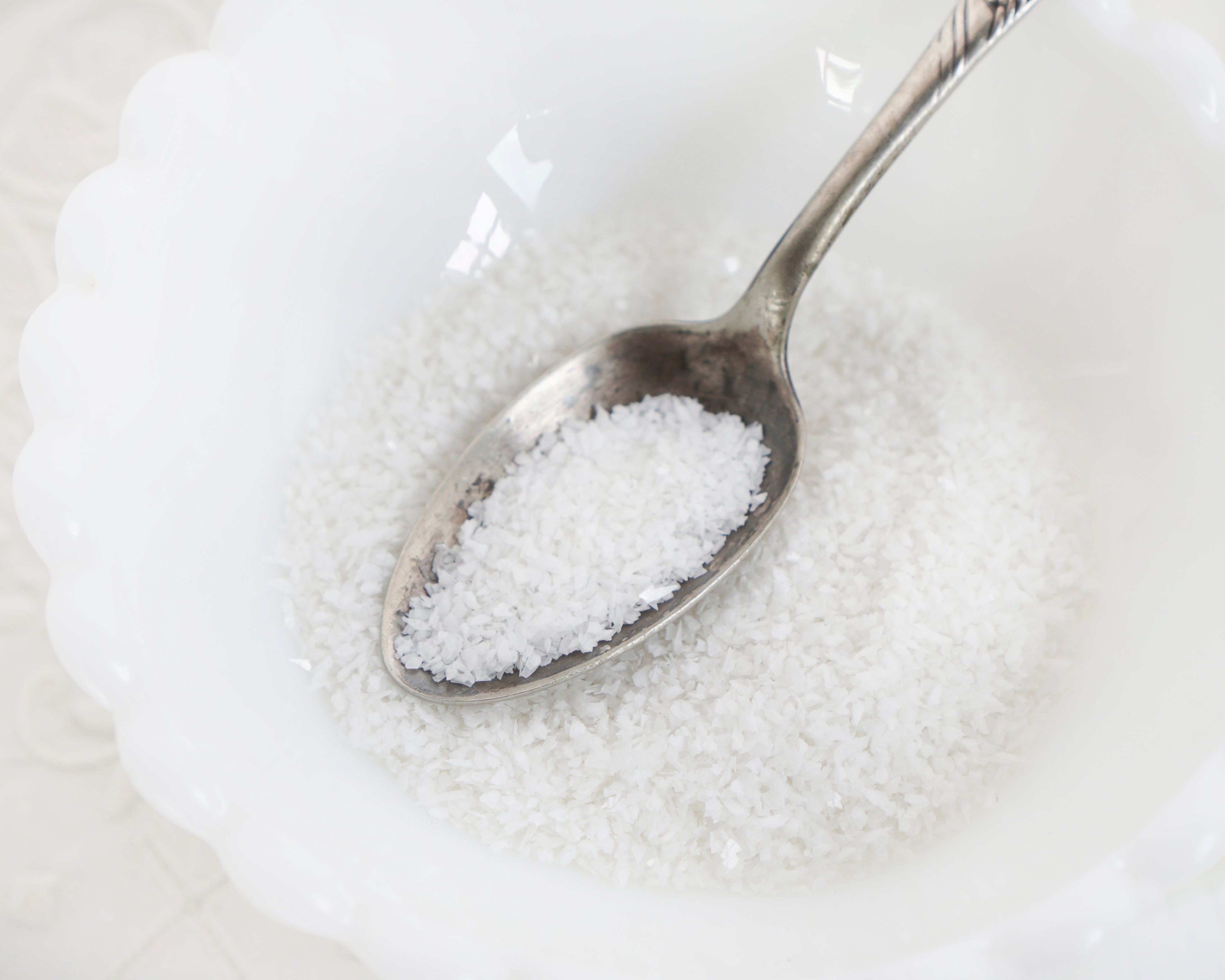 White Glass Glitter, COARSE - Opaque White Snow Effect