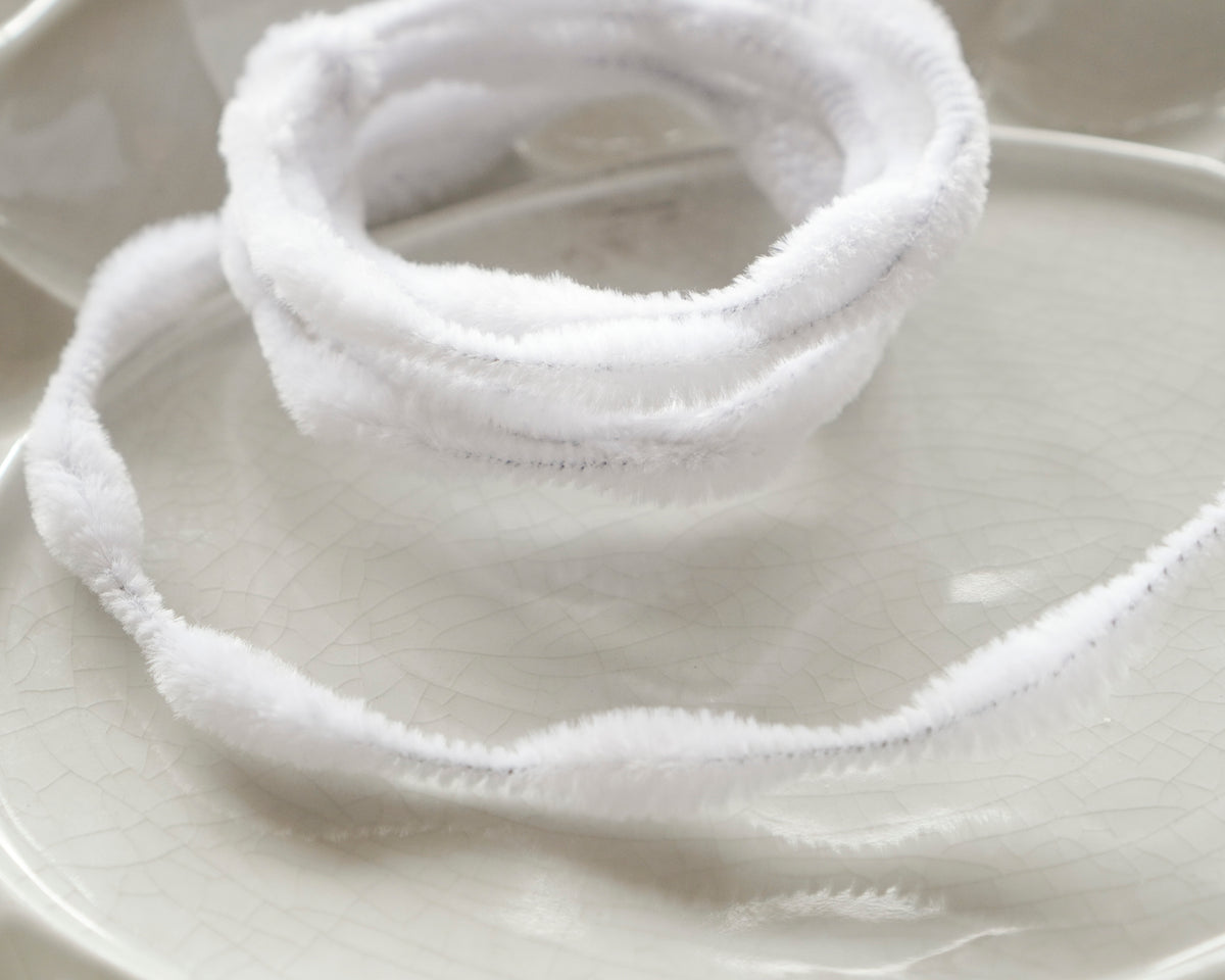 Mini Bump Chenille- Short White Bump Pipe Cleaner Wired Craft Trim, 3 Yds.