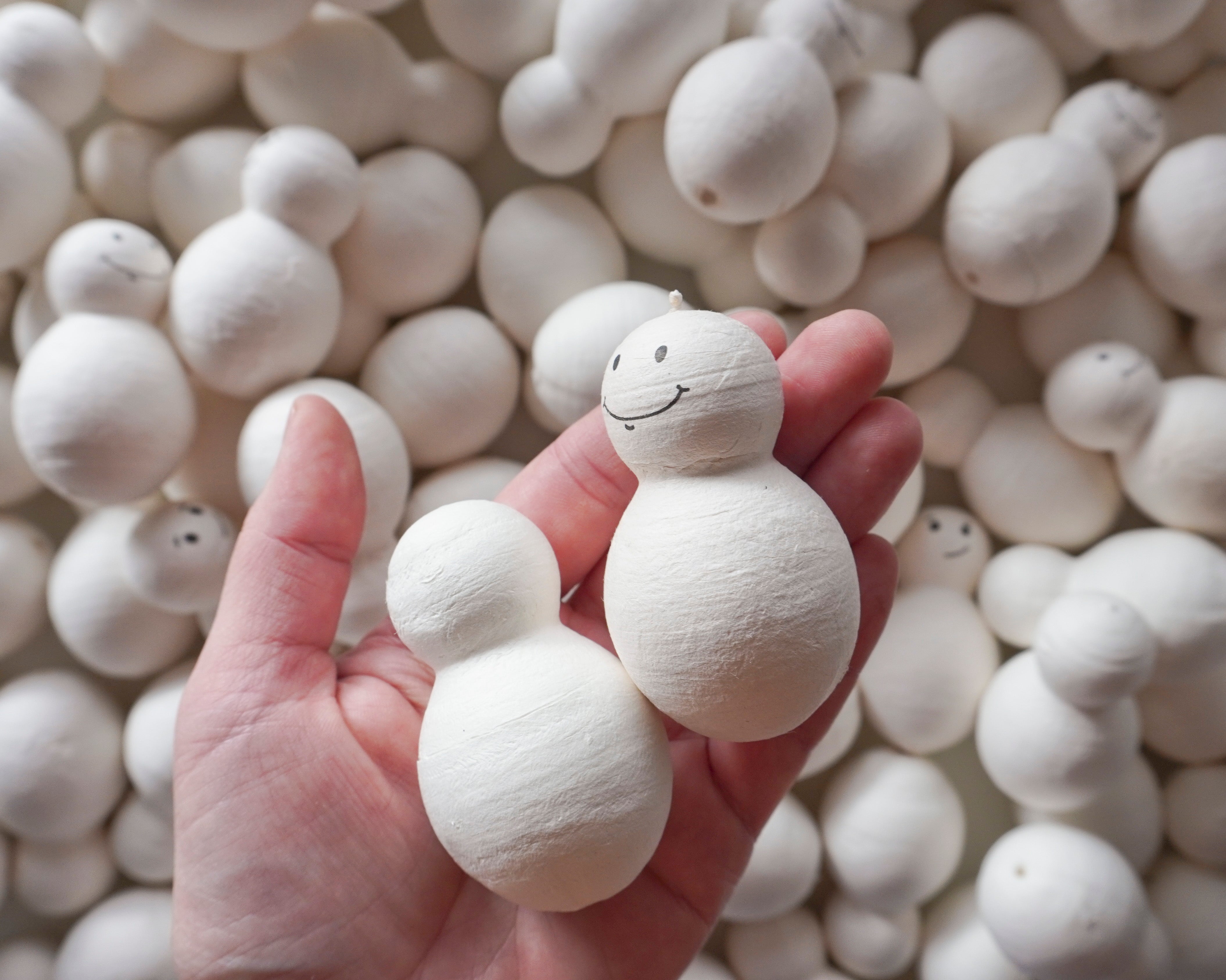 B-Grade Spun Cotton Snowmen - Factory Flaw 20 Pcs.