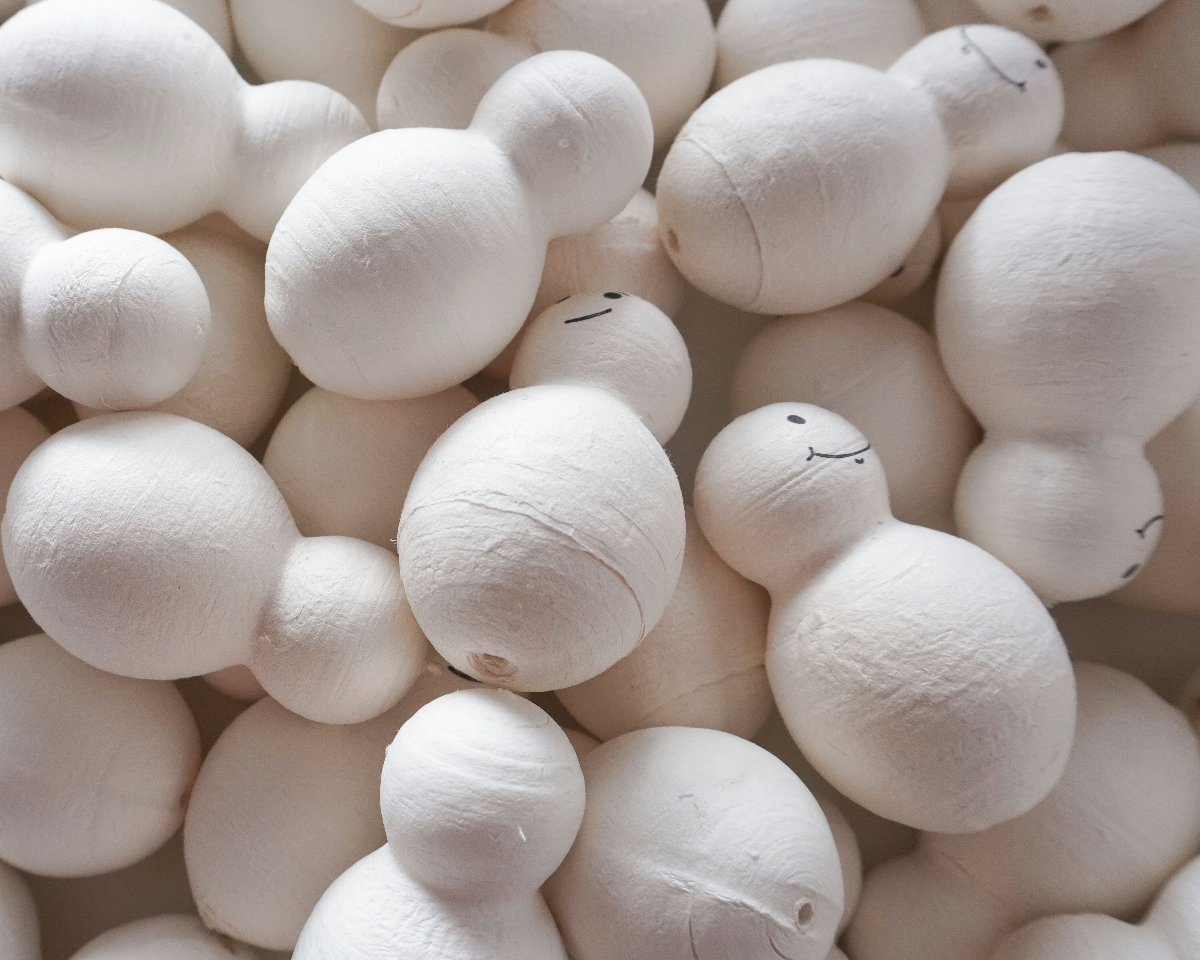 B-Grade Spun Cotton Snowmen - Factory Flaw 20 Pcs.