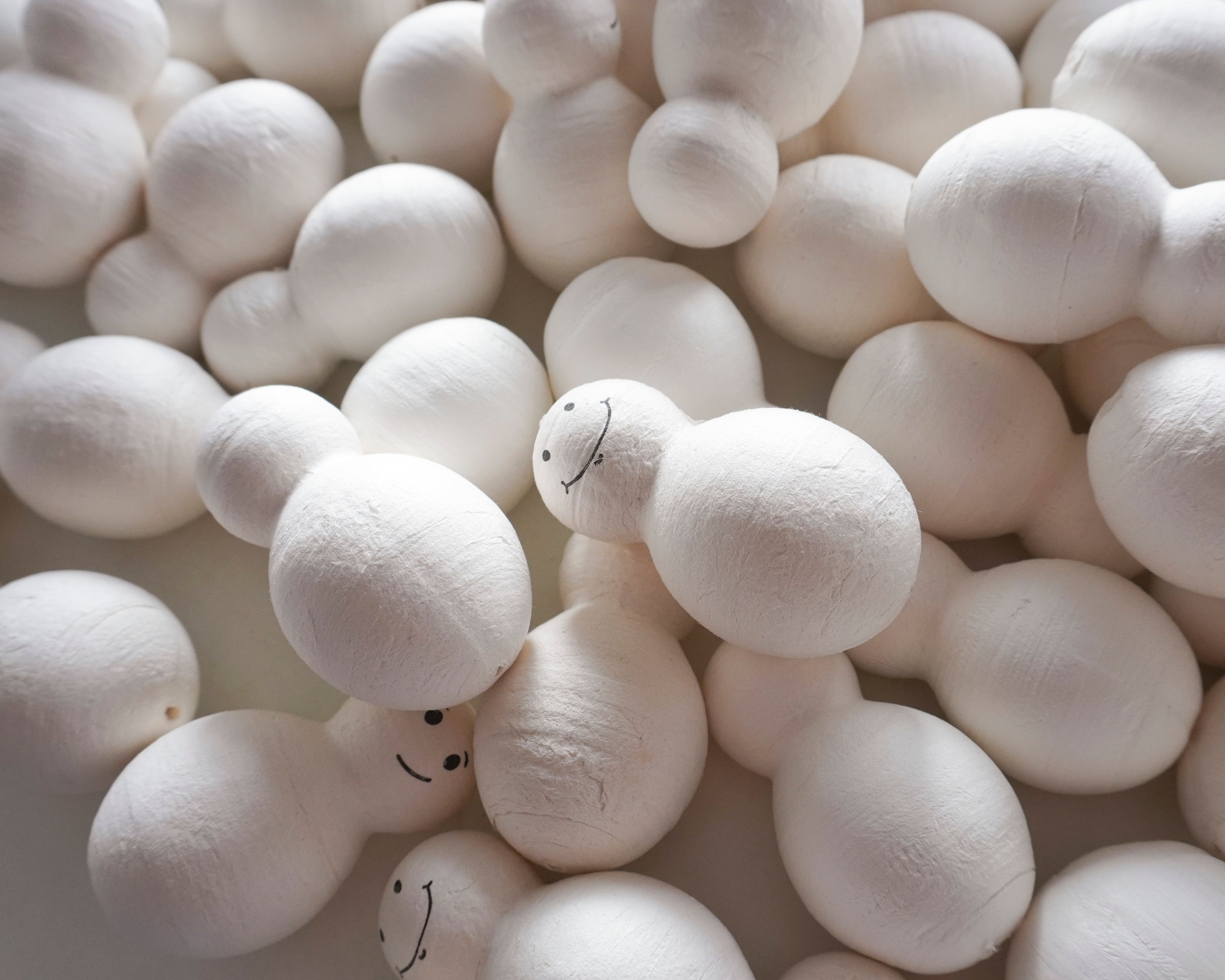 B-Grade Spun Cotton Snowmen - Factory Flaw 20 Pcs.