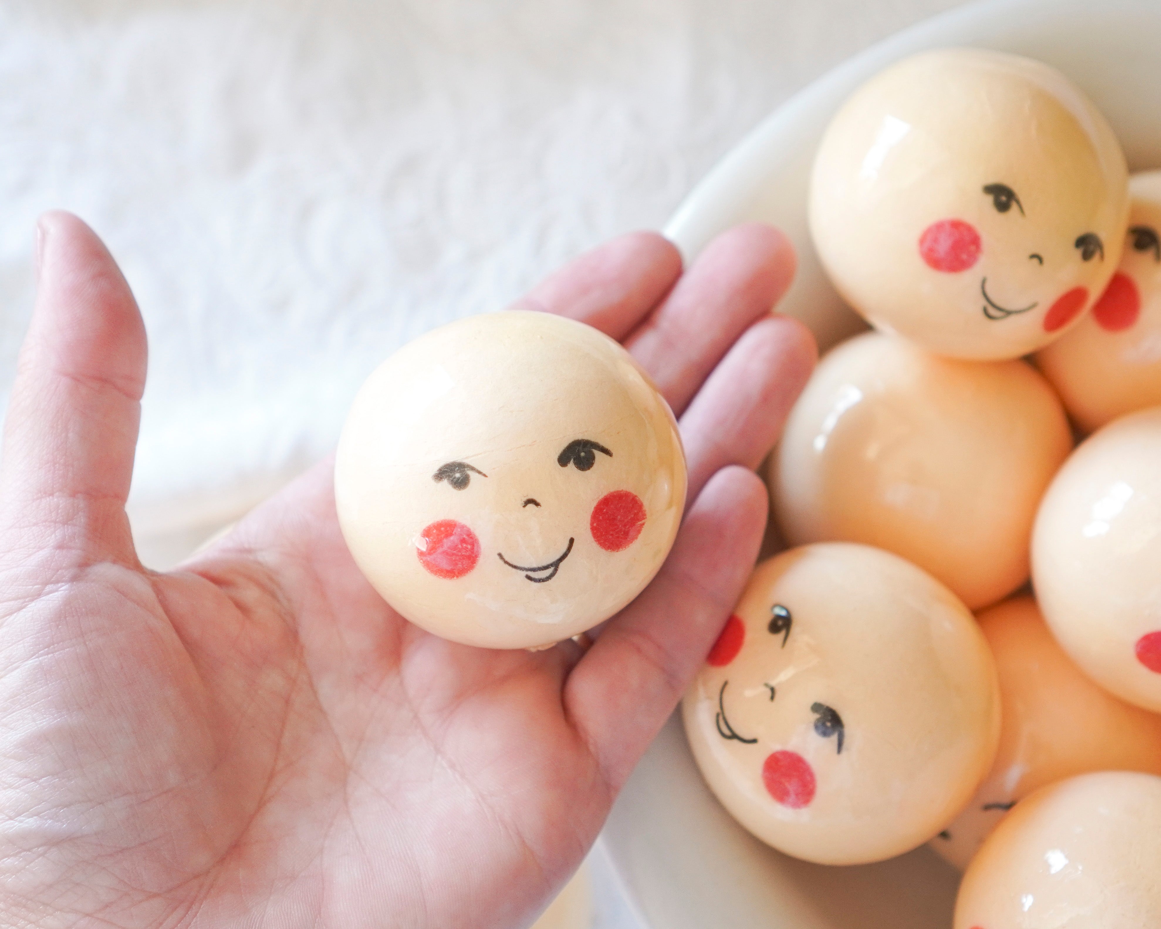 50mm Lacquered Doll Heads: FOLK DOLL, Pale Yellow, 6 Pcs.