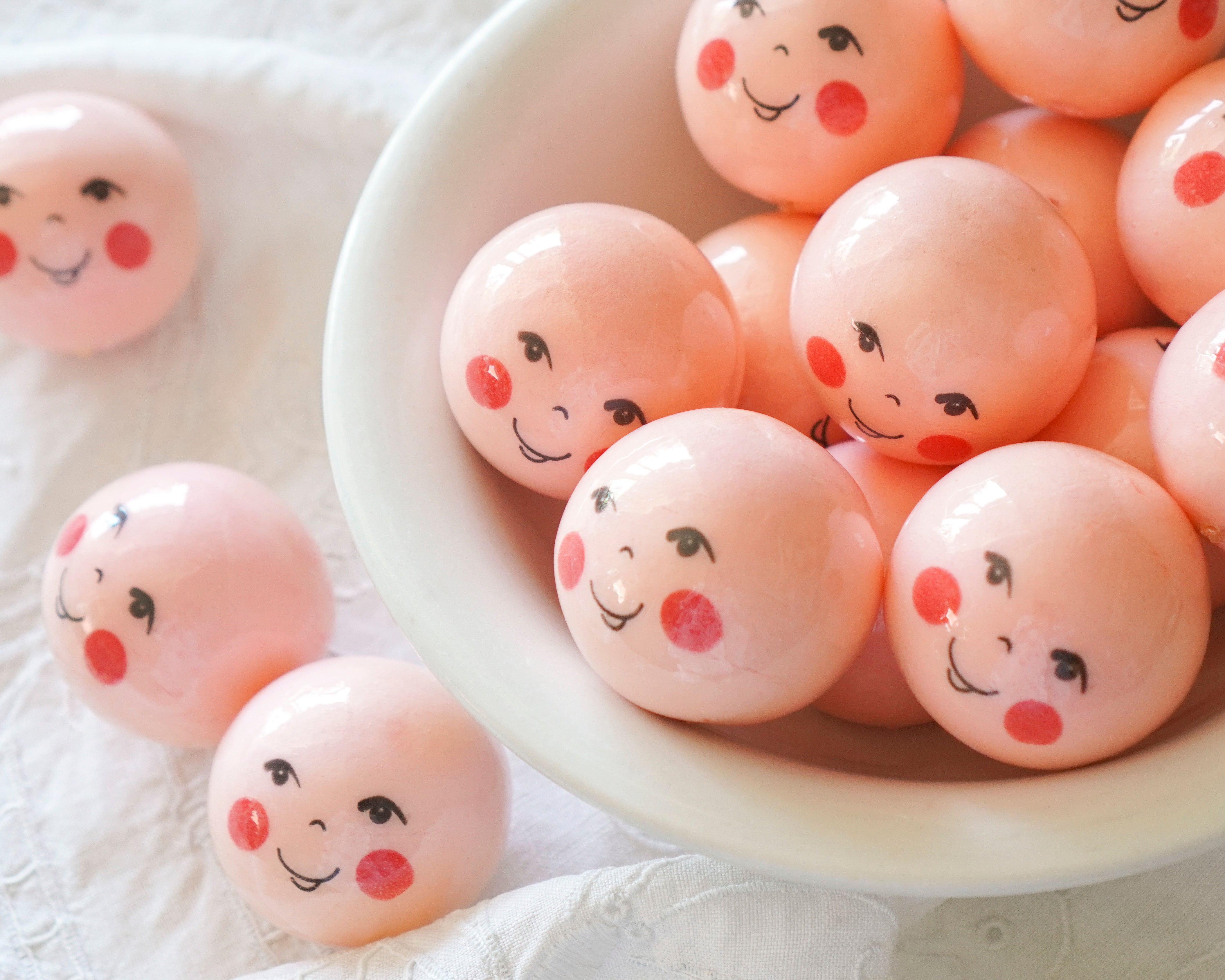 50mm Lacquered Doll Heads: FOLK DOLL, Pink, 6 Pcs.