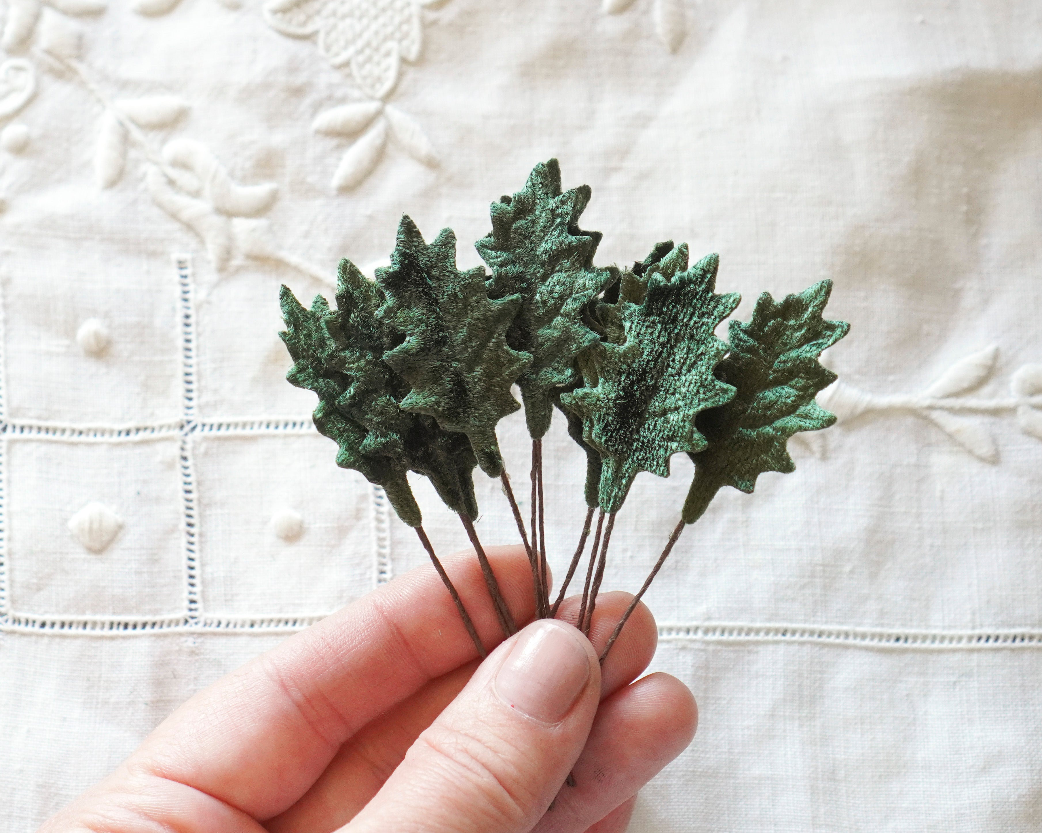Mini Velvet Holly Leaves, Dark Forest Green, 10 Pcs.