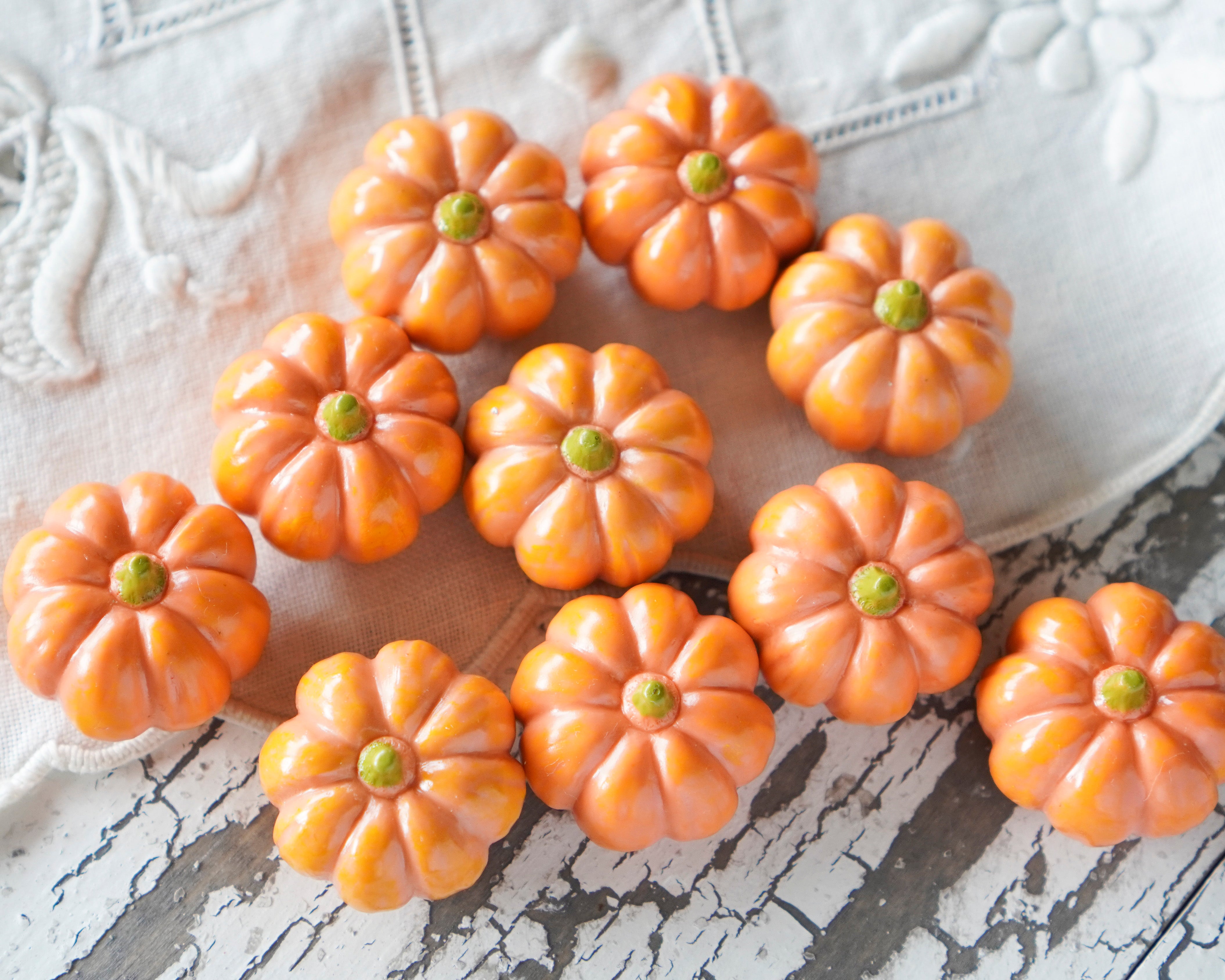Miniature Plastic Pumpkins - Fall, Halloween 1:12 Dollhouse Minis, 10 Pcs.