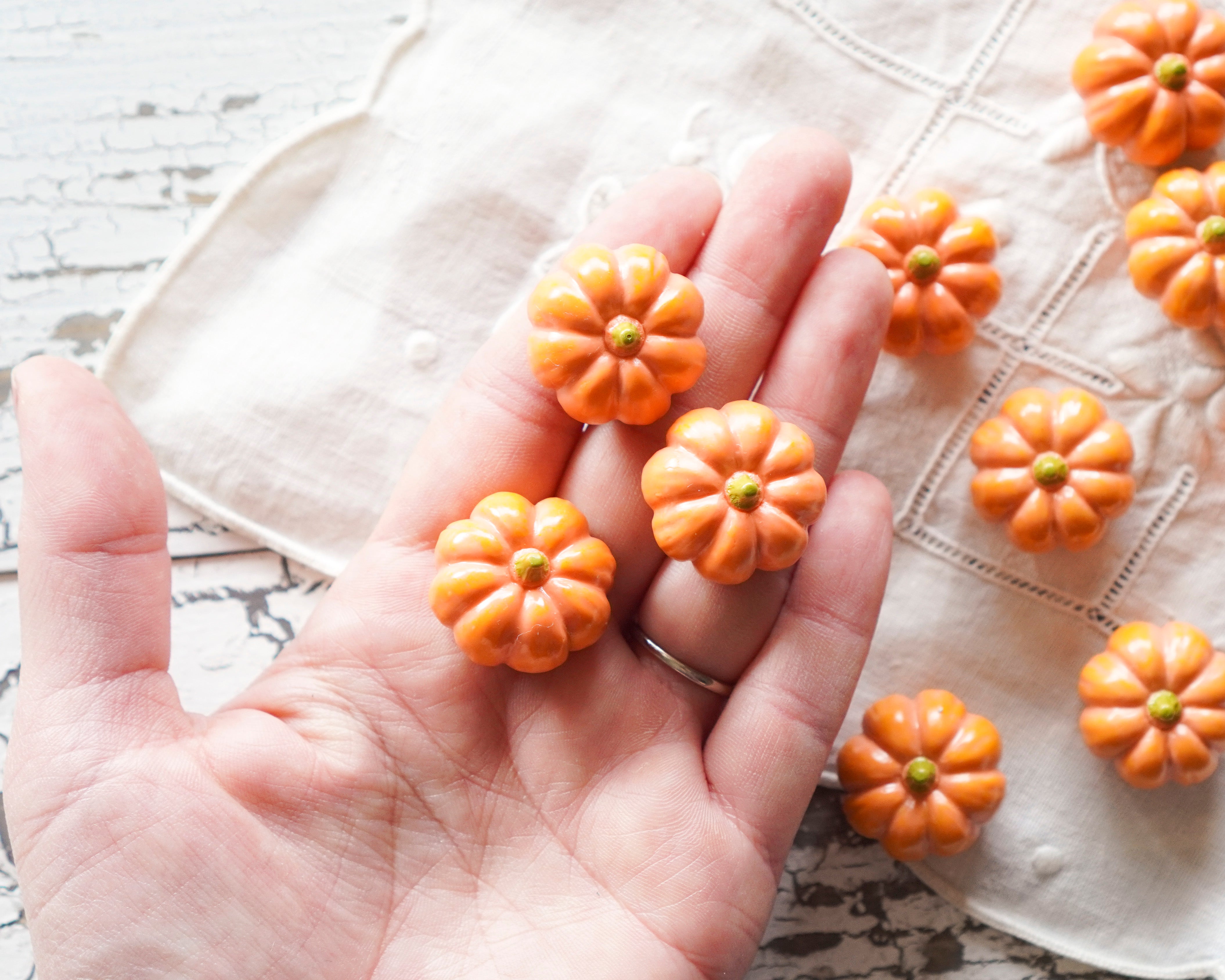 Miniature Plastic Pumpkins - Fall, Halloween 1:12 Dollhouse Minis, 10 Pcs.