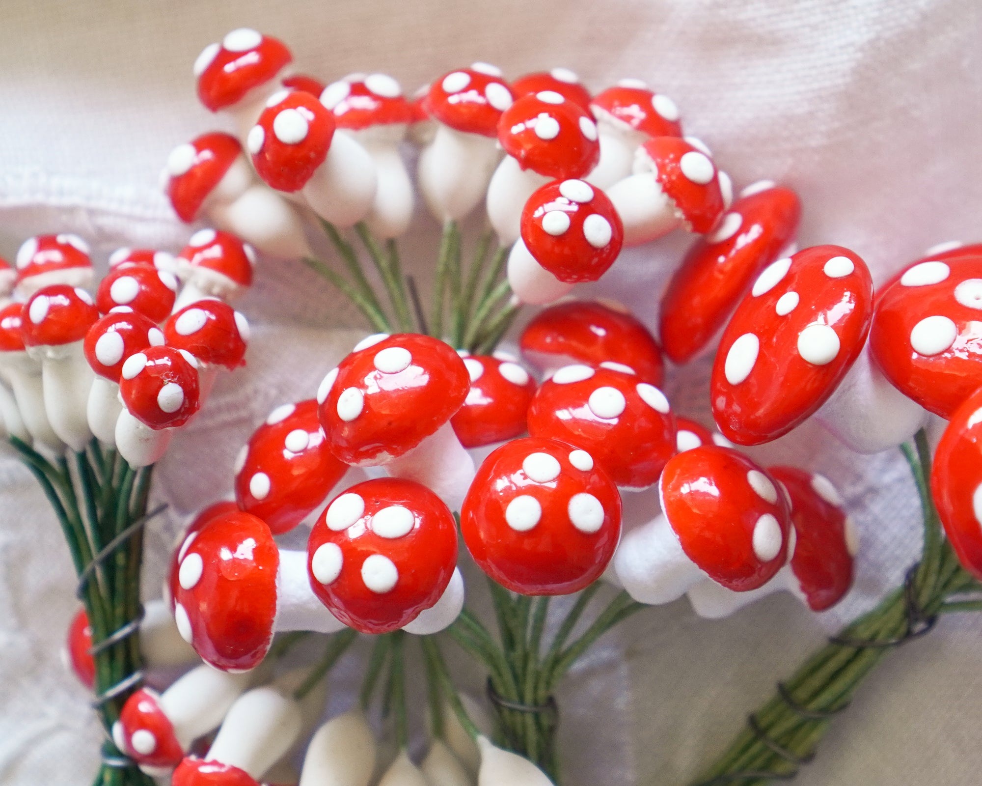 Red Mushroom Mix - 4 Bundles Spun Cotton and Plaster Mini Mushies