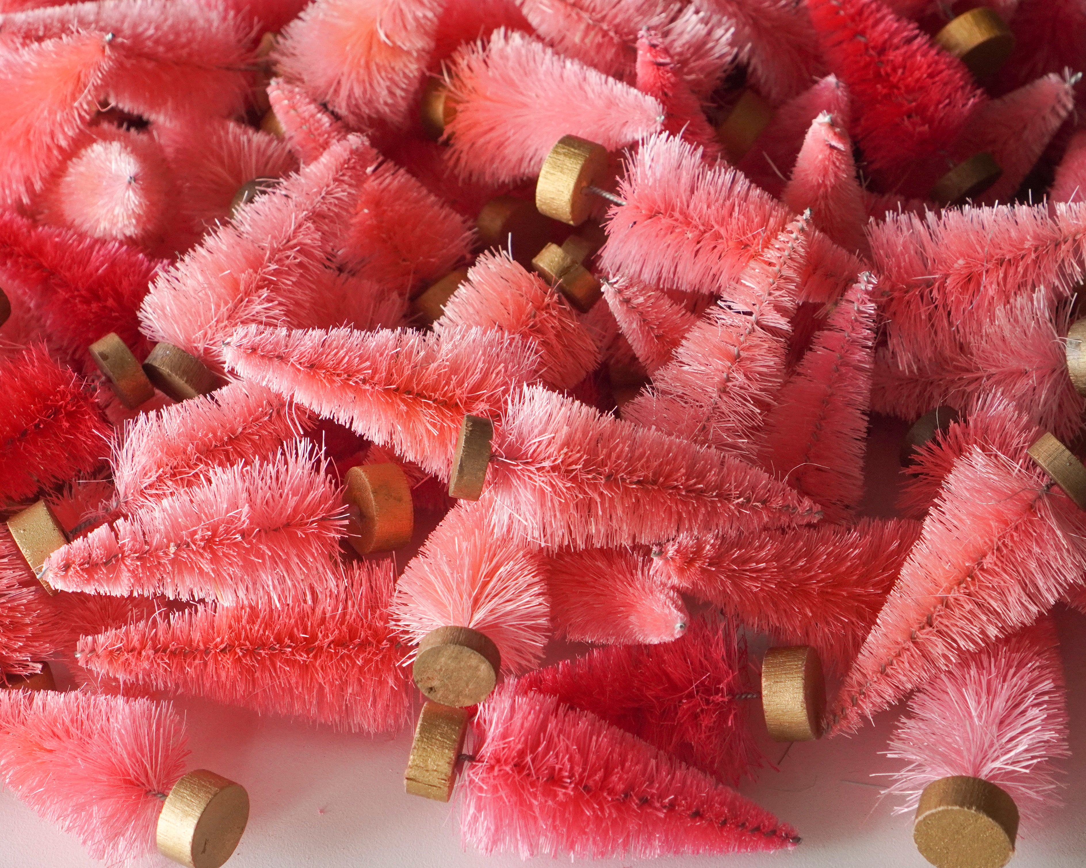 Mini Pink Bottle Brush Trees, 30 Pcs.