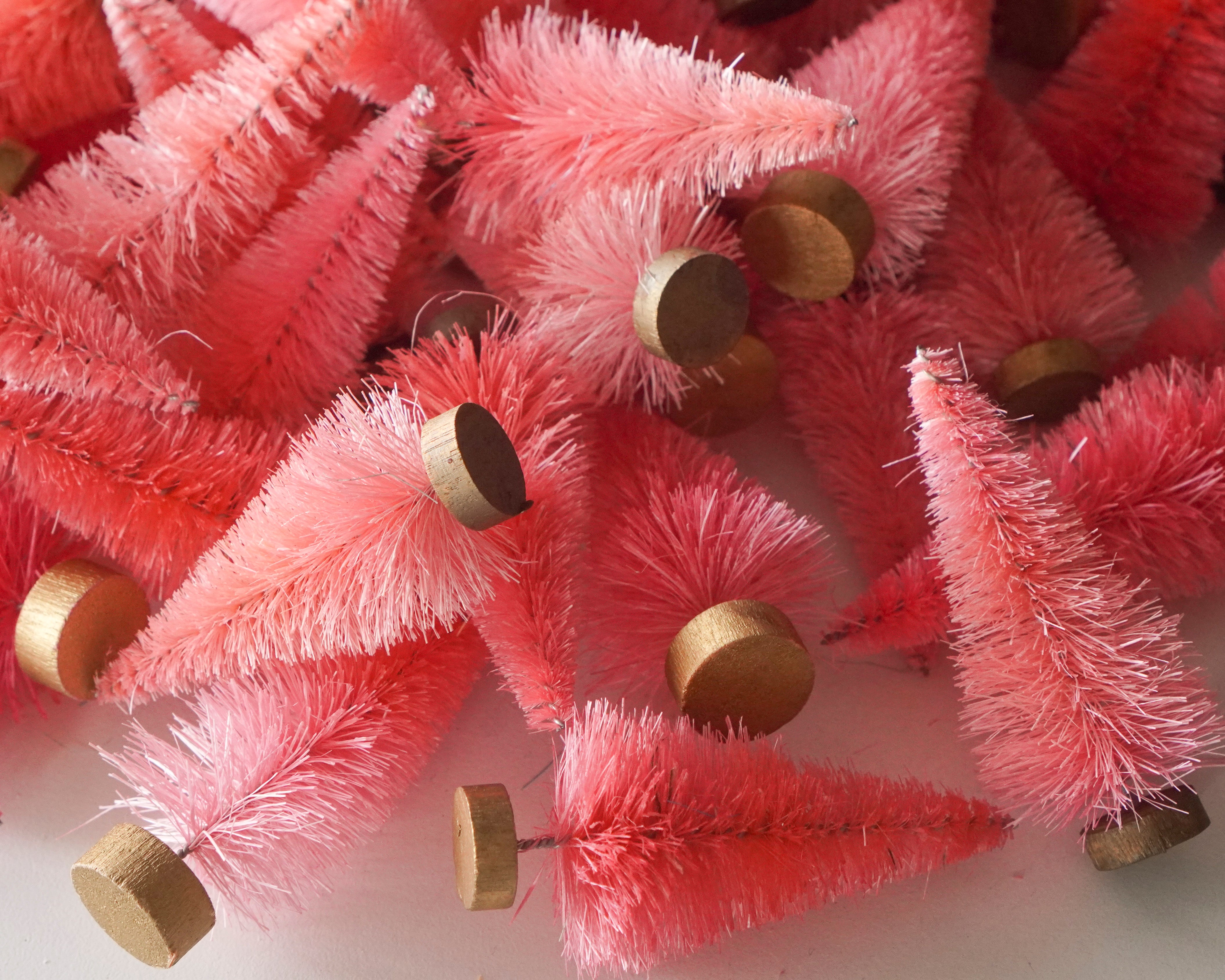 Mini Pink Bottle Brush Trees, 30 Pcs.
