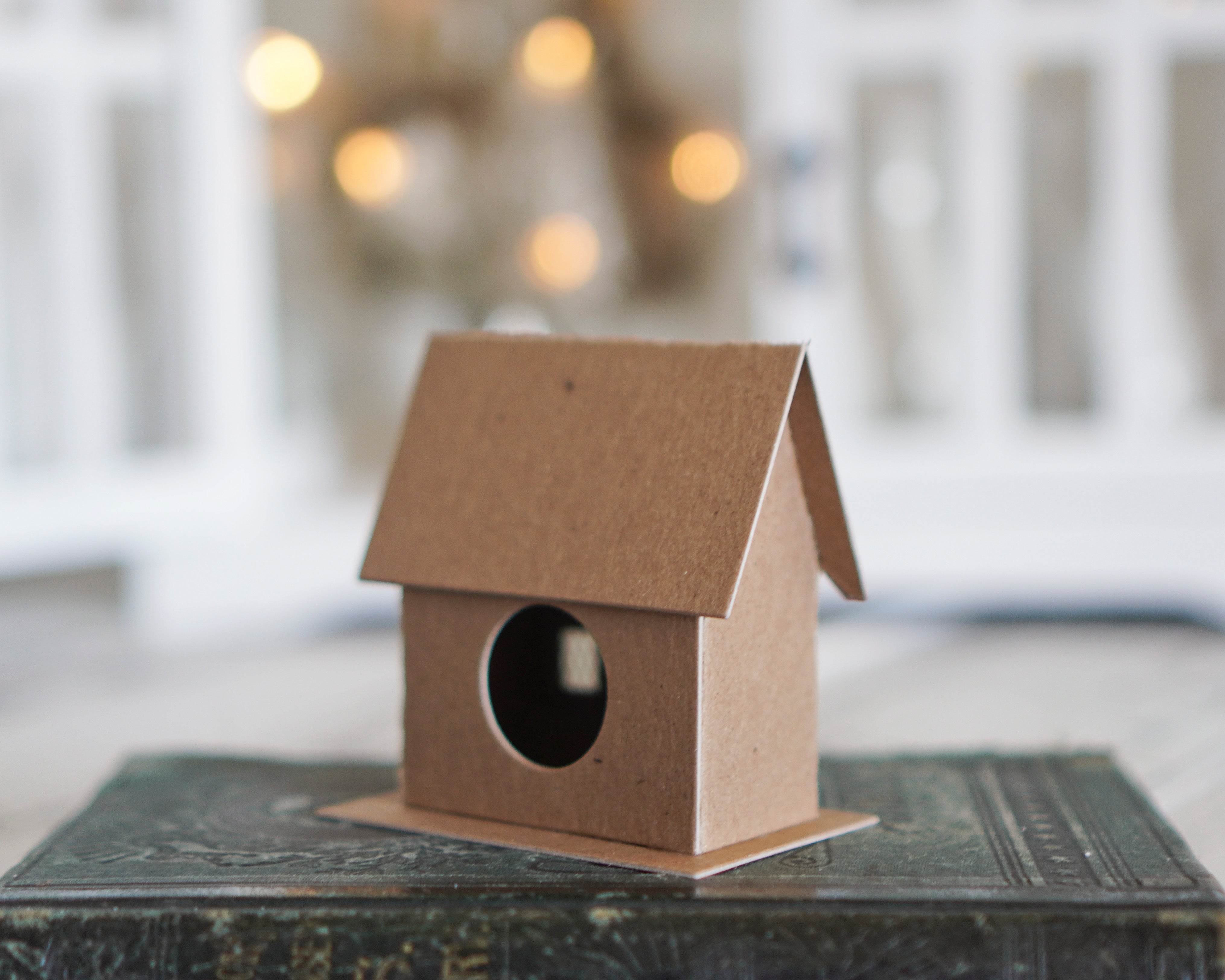 Putz House Kit - DIY Flat Pack Chipboard Christmas VILLAGE HOUSE