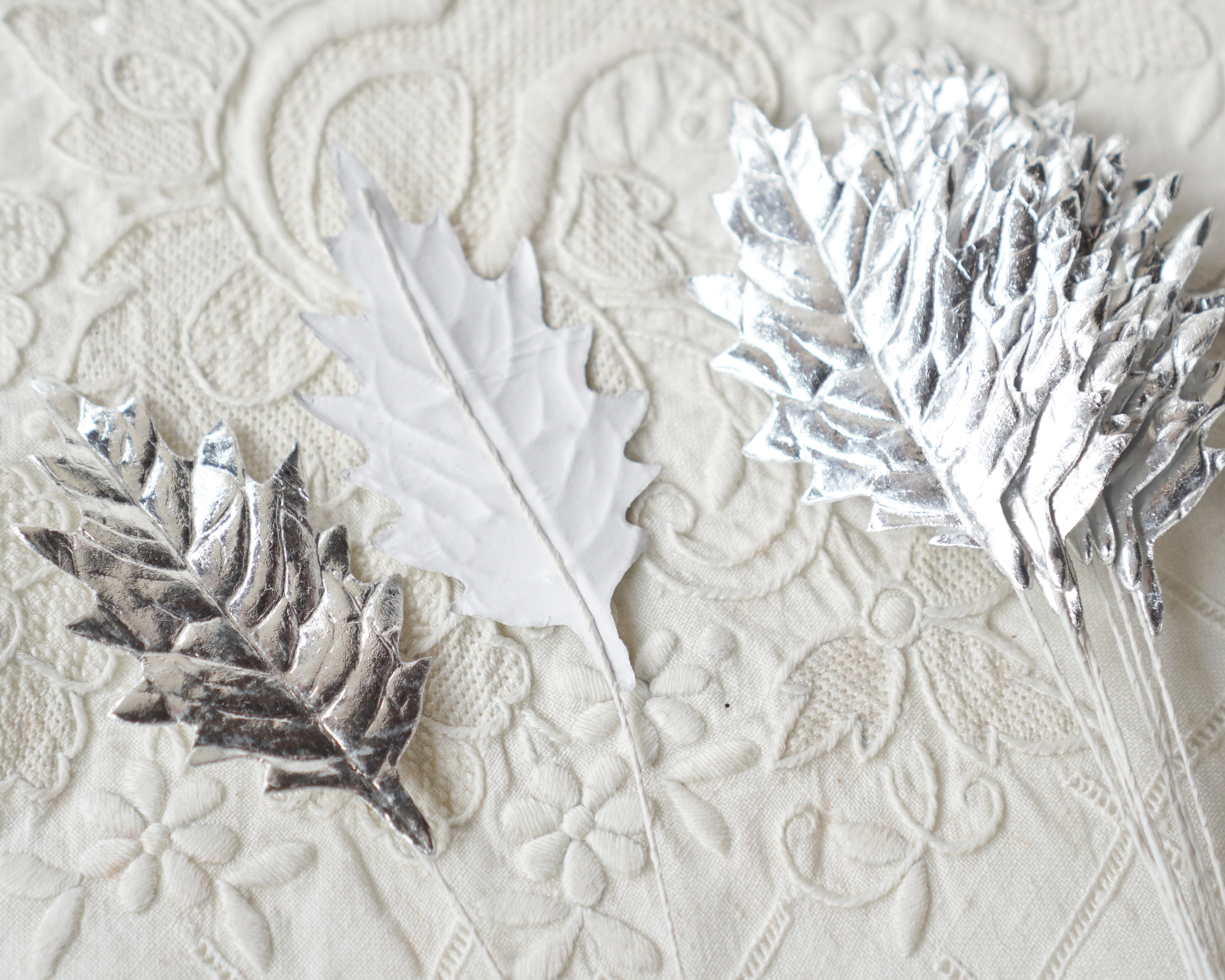 Silver Holly Leaves, 10 Pcs.