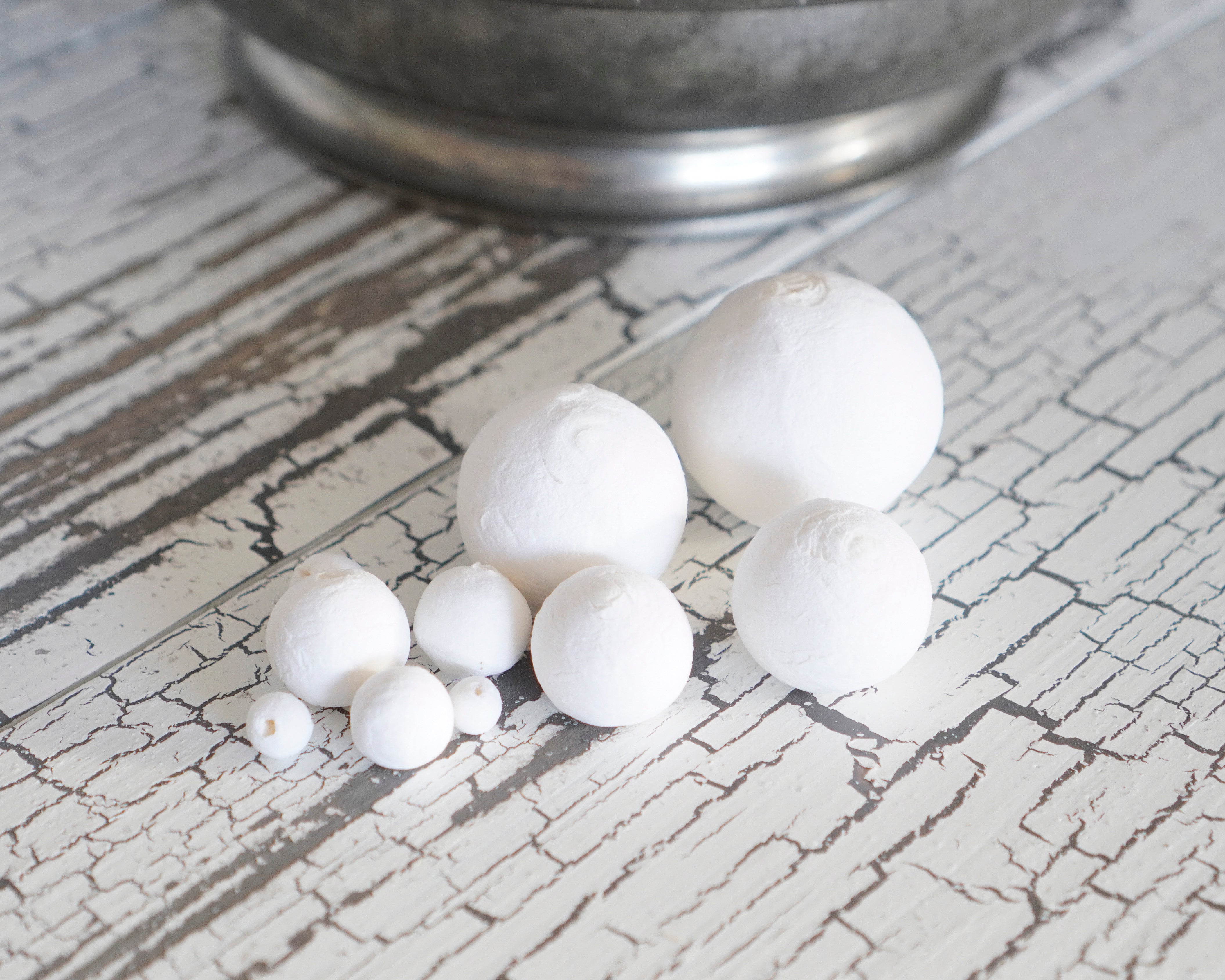 Spun Cotton Balls Sampler Pack, Mixed-Size Paper Ball Craft Shapes, 100 Pcs.