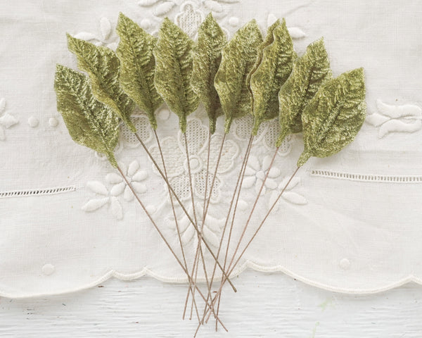 Light Moss Green Velvet Leaves, Medium, 10 Pcs.