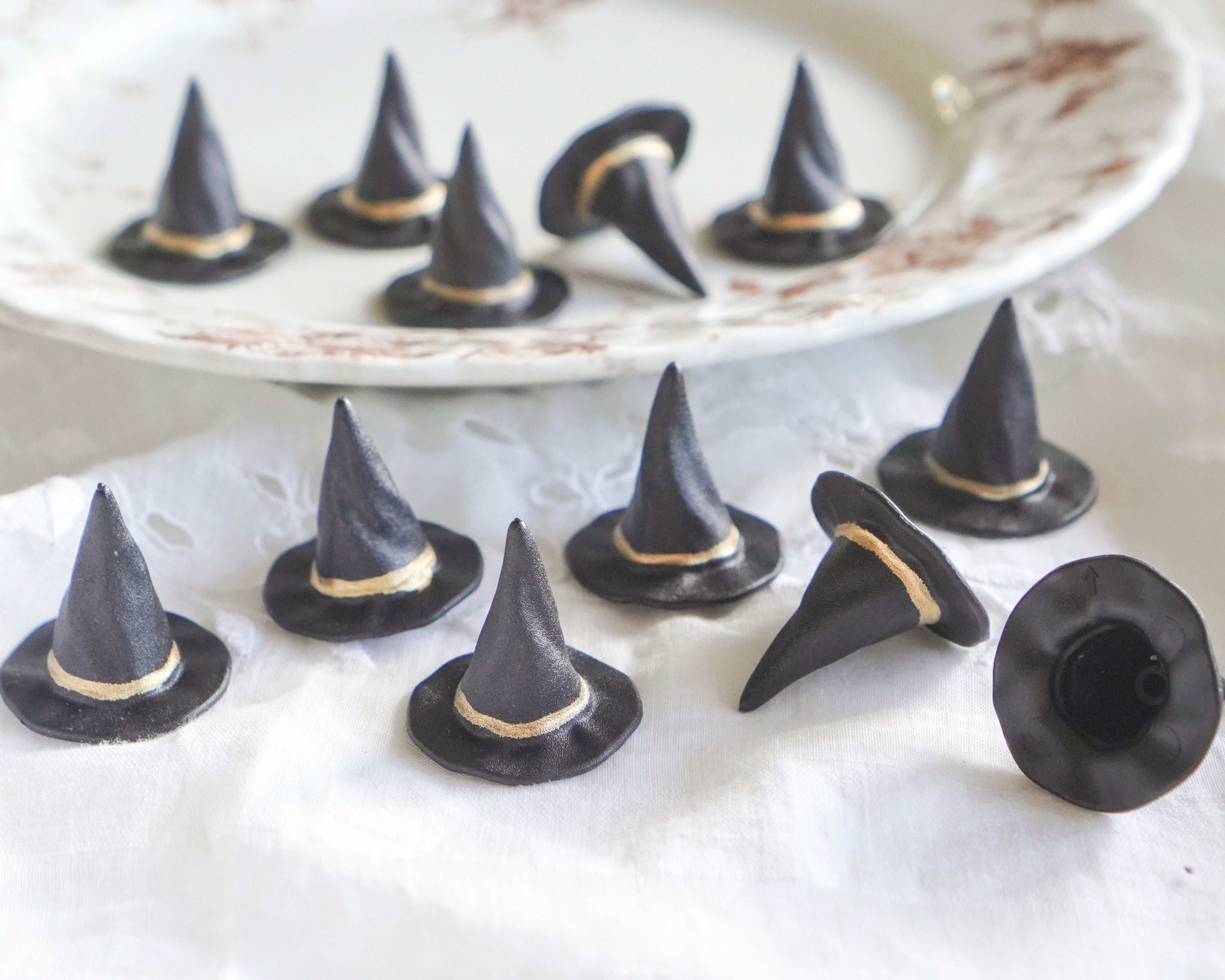 Miniature Witch Hats, 1-Inch Pointy Plastic Craft Hats - 12 Pcs.