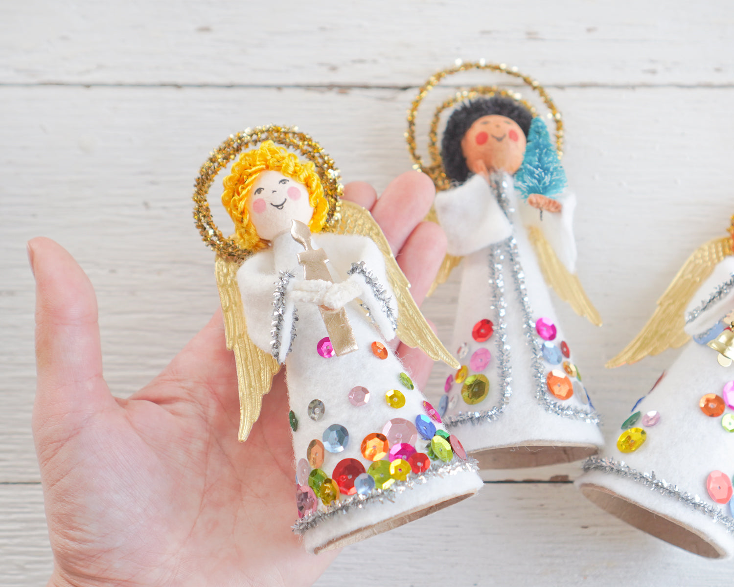 Felt Angel Craft Kit - DIY Retro Sequin Christmas Angels