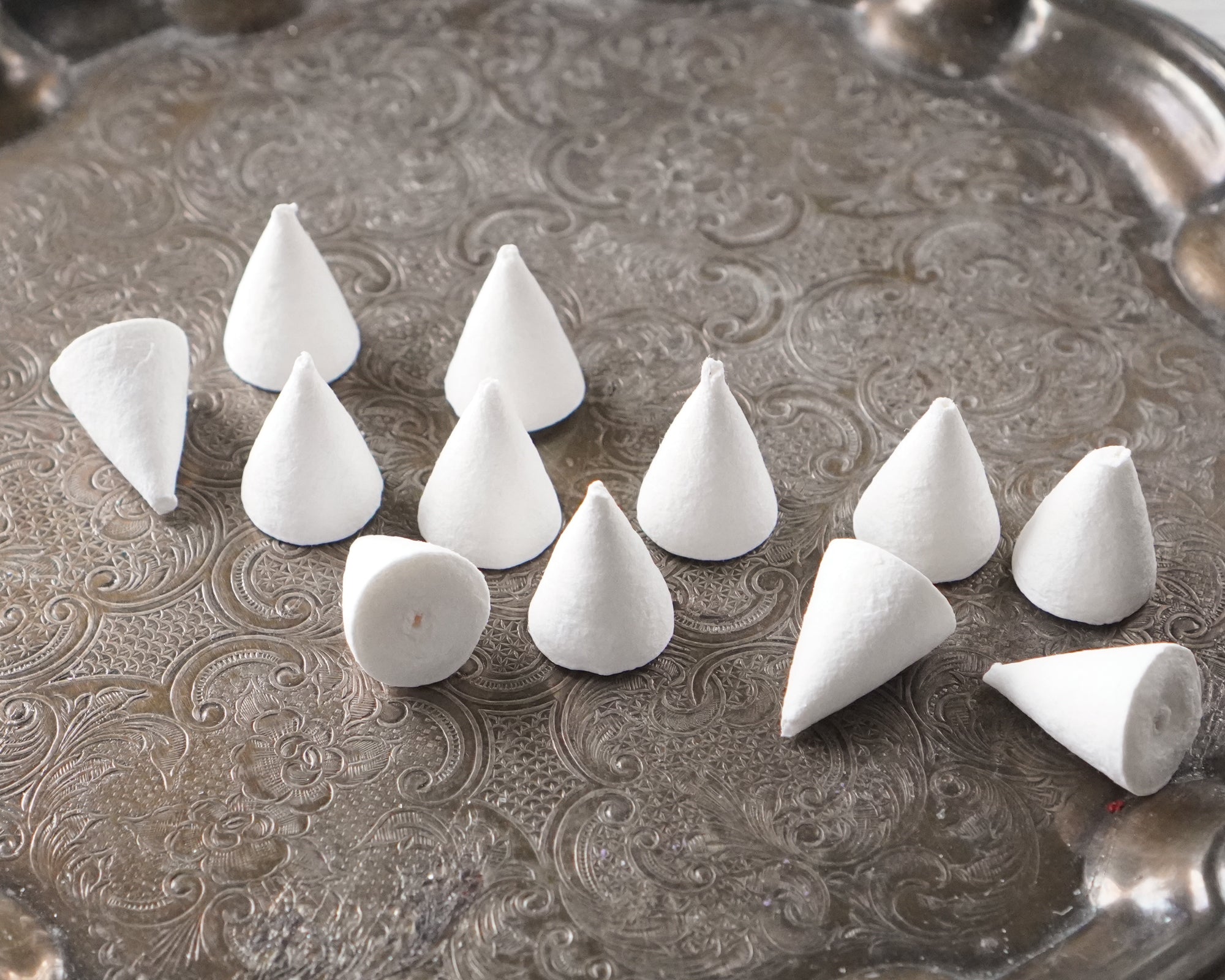 Spun Cotton Cones - 25mm Cone Craft Shapes, 12 Pcs.