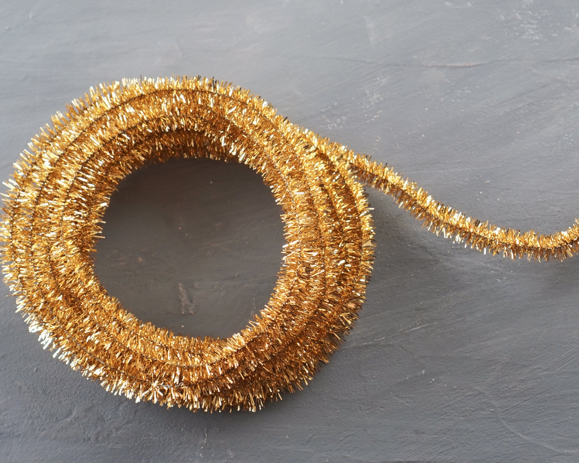 Gold Pipe Cleaner Roping - Wired Metallic Lurex Craft Trim, 3 Yds. – Smile  Mercantile Craft Co.