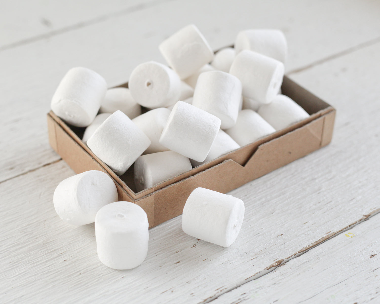 Spun Cotton Cylinders - 25mm Marshmallow / Drum Craft Shapes, 12 Pcs.