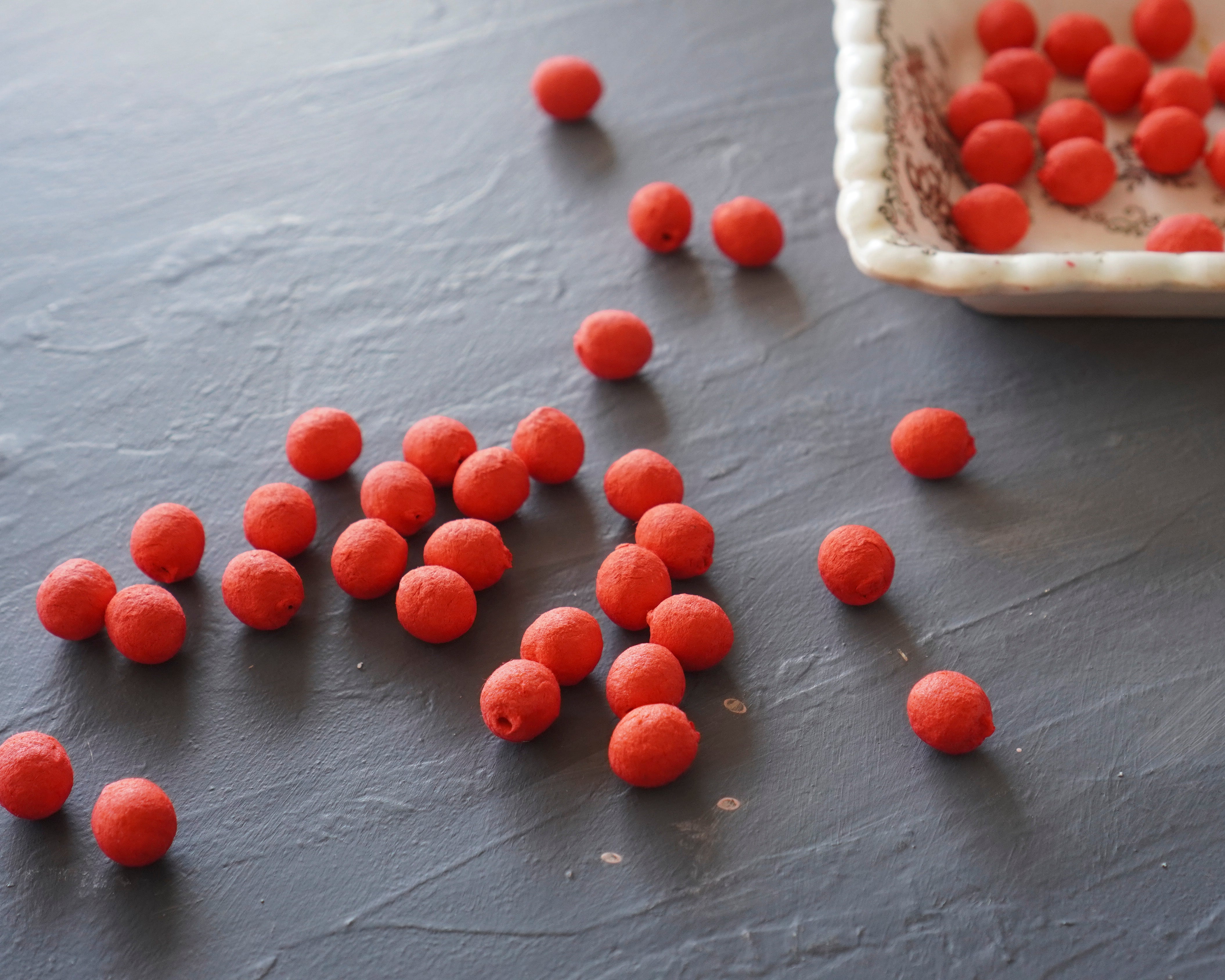 Elf Feet - Red Tinted Spun Cotton Eggs 12x10mm, 24 Pcs.